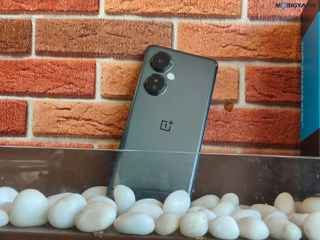 OnePlus Nord CE 3 Lite 5G Review Design Display Cameras Build Quality 45