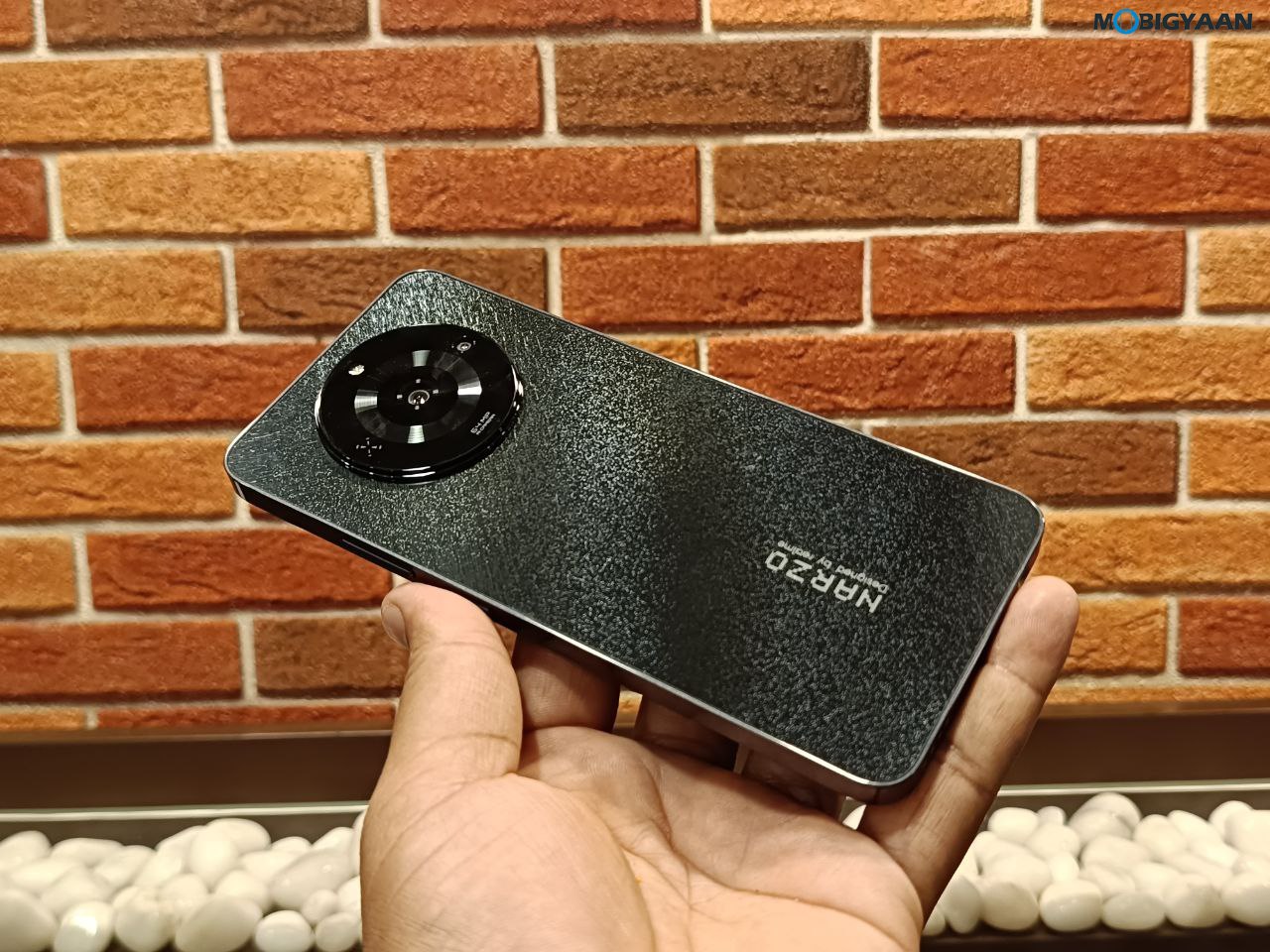 realme narzo 60 5G Review Design Display Cameras 21