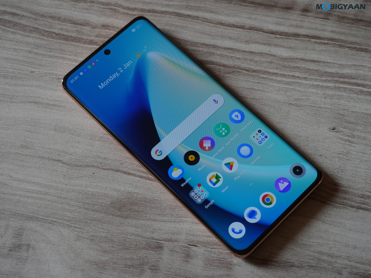 realme narzo 60 Pro 5G Review Design Display Cameras 14