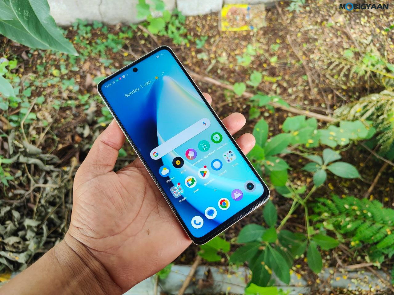 realme 11 5G Review Design Display Cameras Build Quality 7