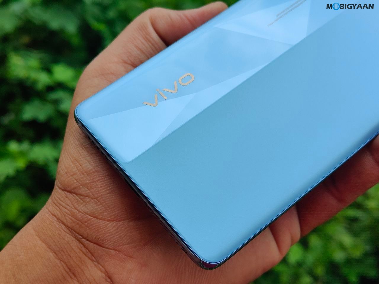 vivo V29e Review Design Display Cameras Build Quality 6