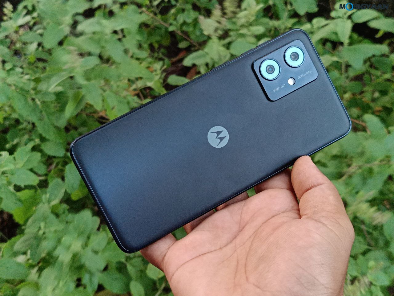 moto g54 5G Review Design Display Cameras Build Quality 16