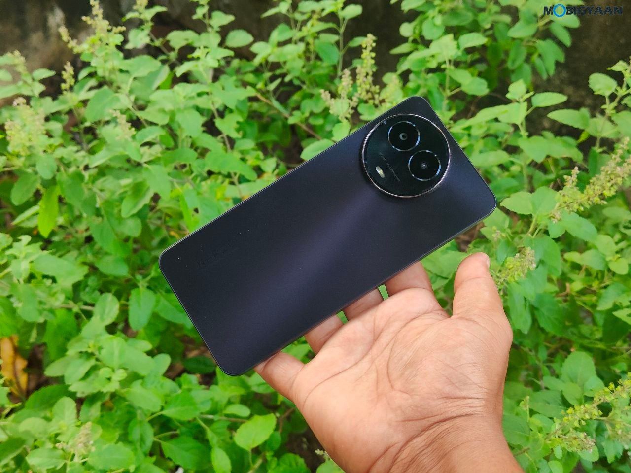 realme narzo 60x 5G Review Design Display Cameras Build Quality 7