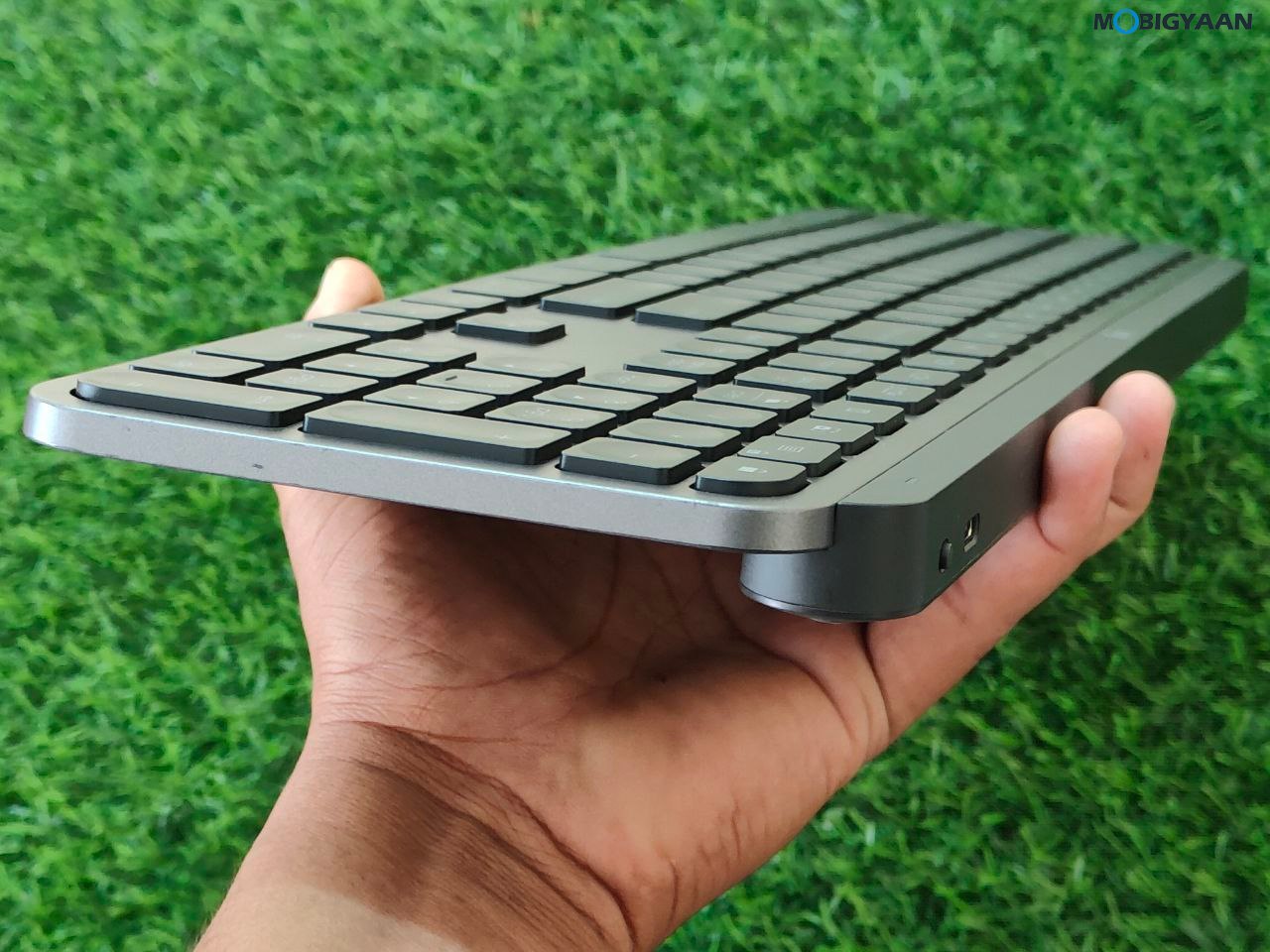 Logitech MX Keys S Review Wireless Keyboard Design Build Quality 1 1