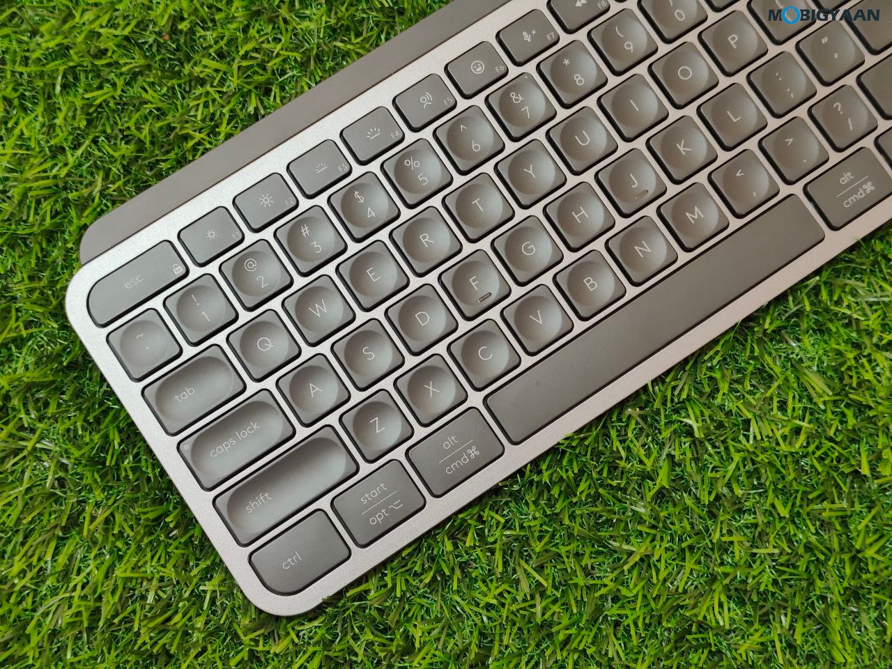 Logitech MX Keys S Review Wireless Keyboard Design Build Quality 18