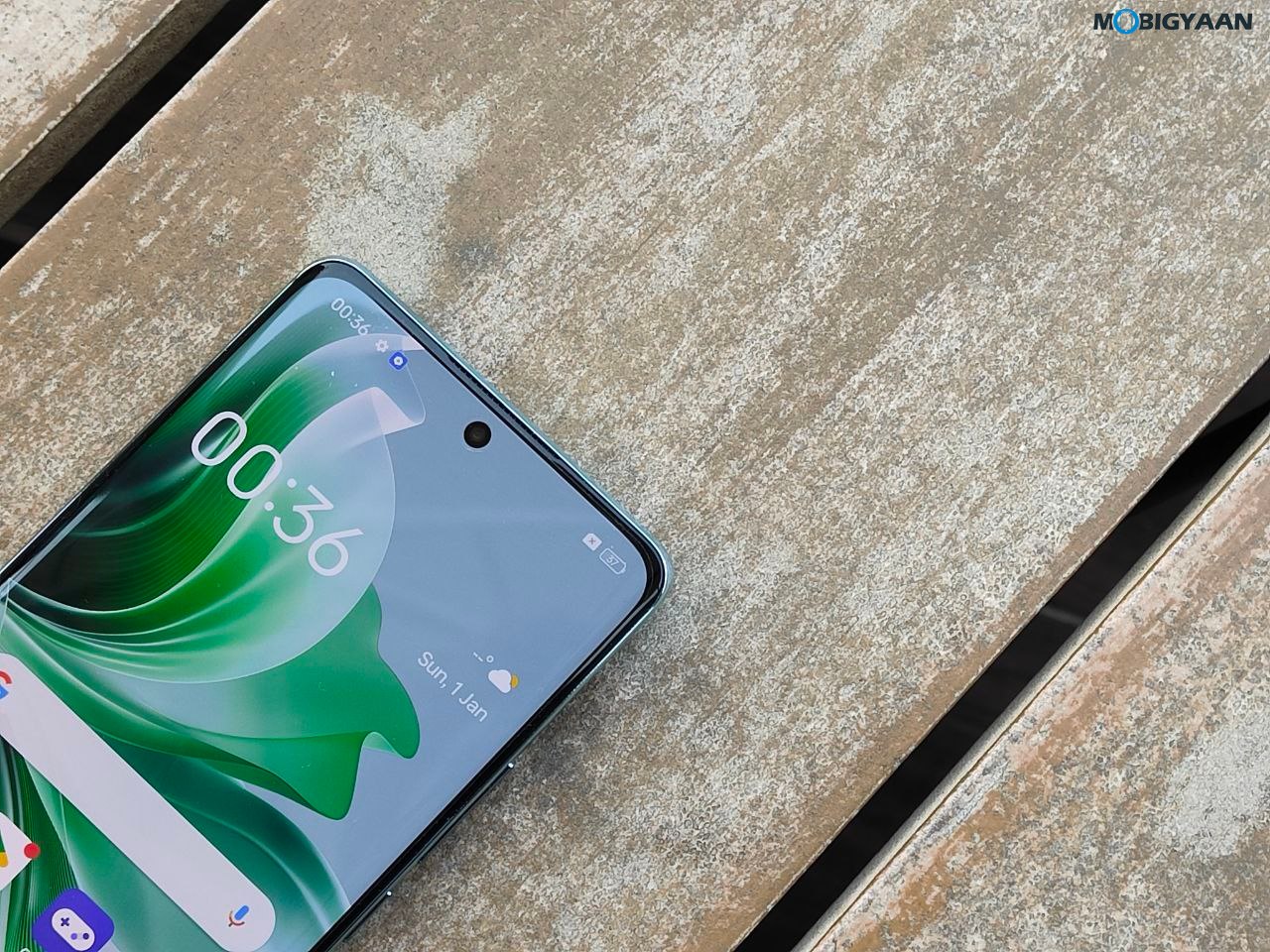 OPPO Reno11 5G Review Design Display Cameras Build Quality 7