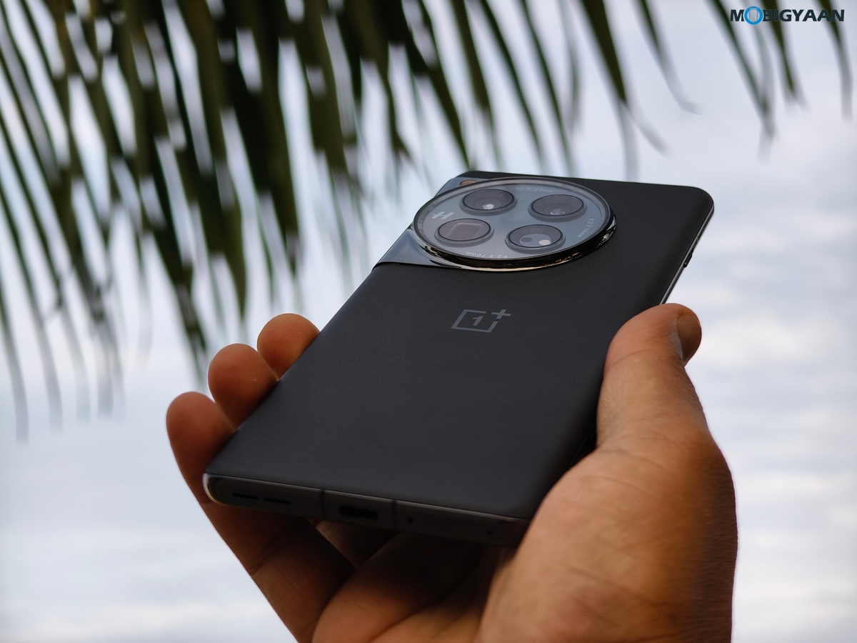 OnePlus 12R Review Design Display Cameras Build Quality 36