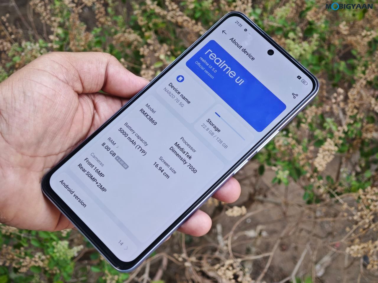 realme narzo 70 5G Review Design Display Cameras Build Quality 24