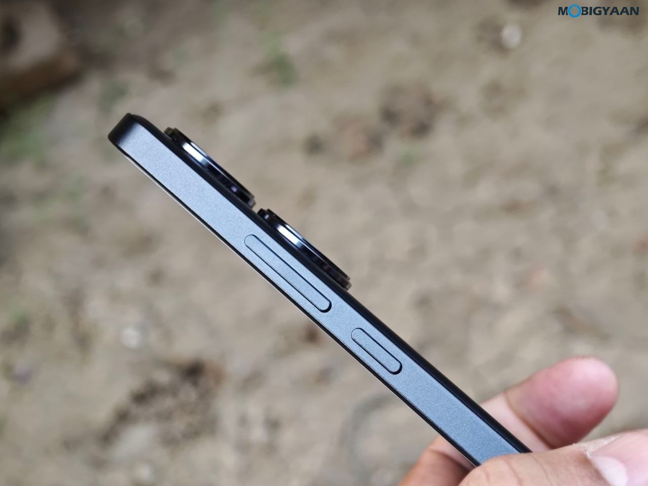 POCO F6 5G Review Design Display Cameras Build Quality 14