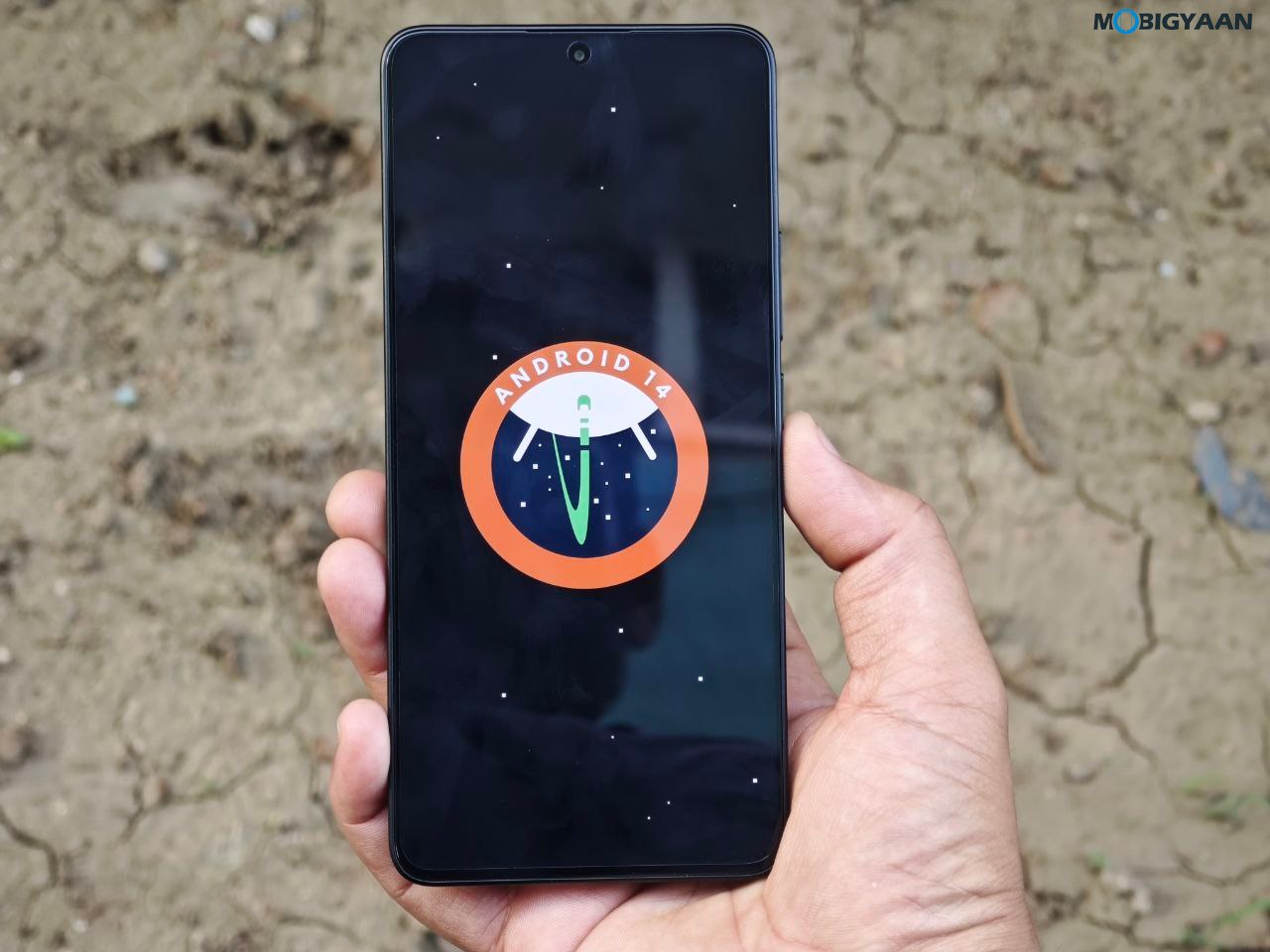 POCO F6 5G Review Design Display Cameras Build Quality 21
