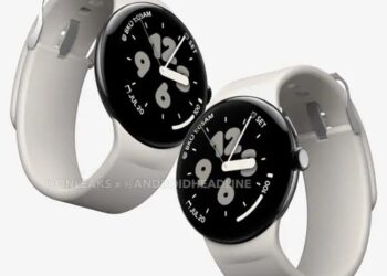 Google Pixel Watch 3 XL with a large 1.45-inch display surfaces