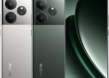 realme GT 6 launched in India at ₹40,999, featuring Snapdragon 8s Gen 3, 6000nits 3D curved 8T LTPO AMOLED screen, blazing fast 120W charging, (50MP+50MP+8MP) triple cameras with Sony LYT-808 OIS, largest dual VC cooling, Next AI, 5500mAh battery, IP65 design, NFC security chip, Gorilla Glass Victus 2, and more