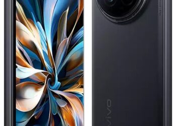 vivo X Fold3 Pro launched in India at ₹1,59,999, features foldable 8.03-inch E7 AMOLED 2K+ screen, 6.53-inch 120Hz LTPO AMOLED, Snapdragon 8 Gen 3, 100W fast charging, 50W wireless charging, 5700mAh battery, 50MP+50MP+64MP cameras, Zeiss T* coating, V3 chip, and more