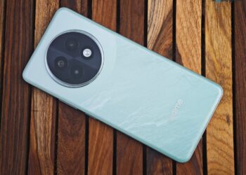 realme 13+ 5G Review – Fast Performer | Rapid Charging | Smooth Gaming