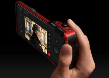 Xiaomi 15 Ultra launched in India at ₹1,09,999 featuring Snapdragon 8 Elite, quad Leica cameras with 200MP periscope lens, 80W wireless charging, and more 1 Xiaomi 15 Ultra launched in India at ₹1,09,999 featuring Snapdragon 8 Elite, quad Leica cameras with 200MP periscope lens, 80W wireless charging, and more