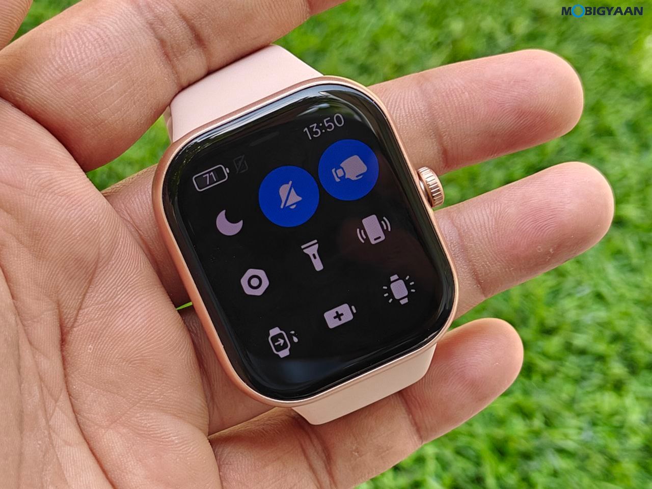 Redmi Watch Move Review Design Display Build Quality 9