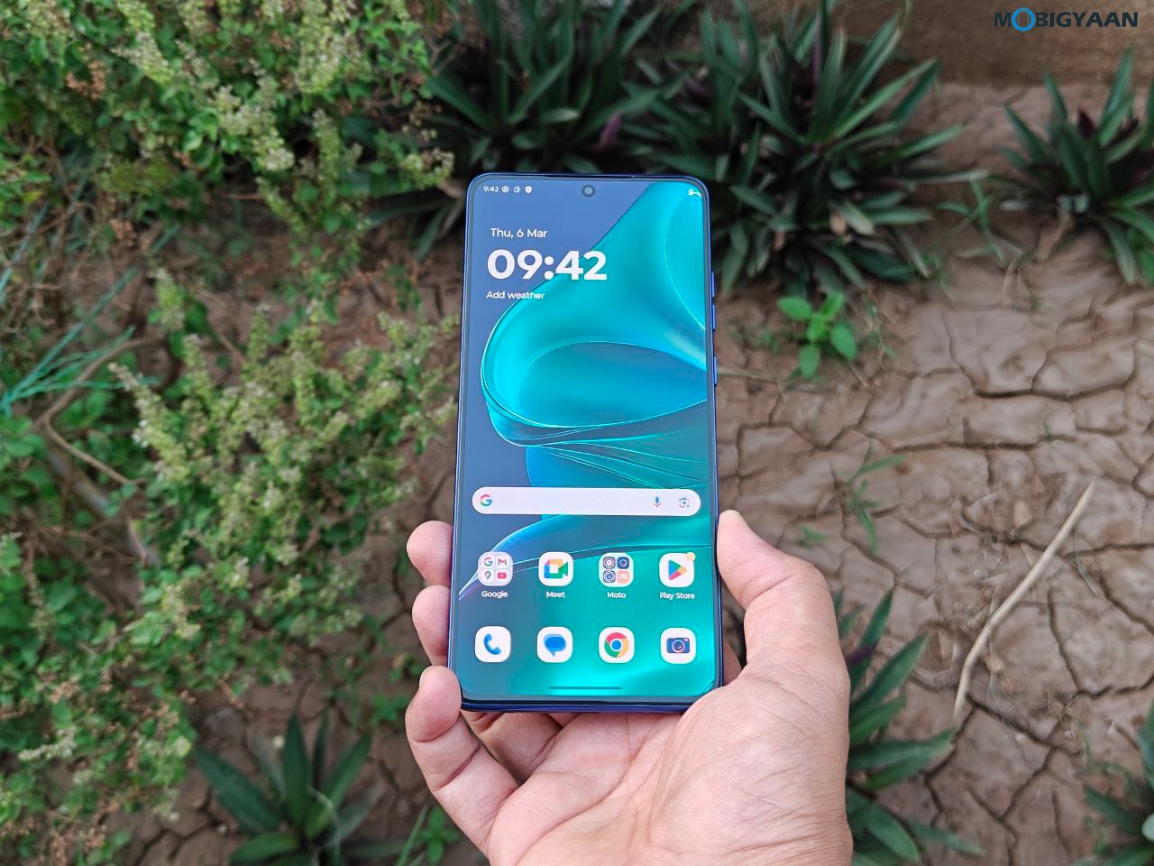motorola edge 60 STYLUS Review Design Display Cameras Build Quality 37