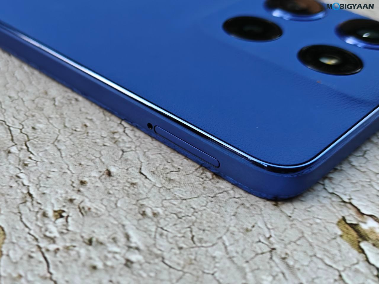 motorola edge 60 STYLUS Review Design Display Cameras Build Quality 9