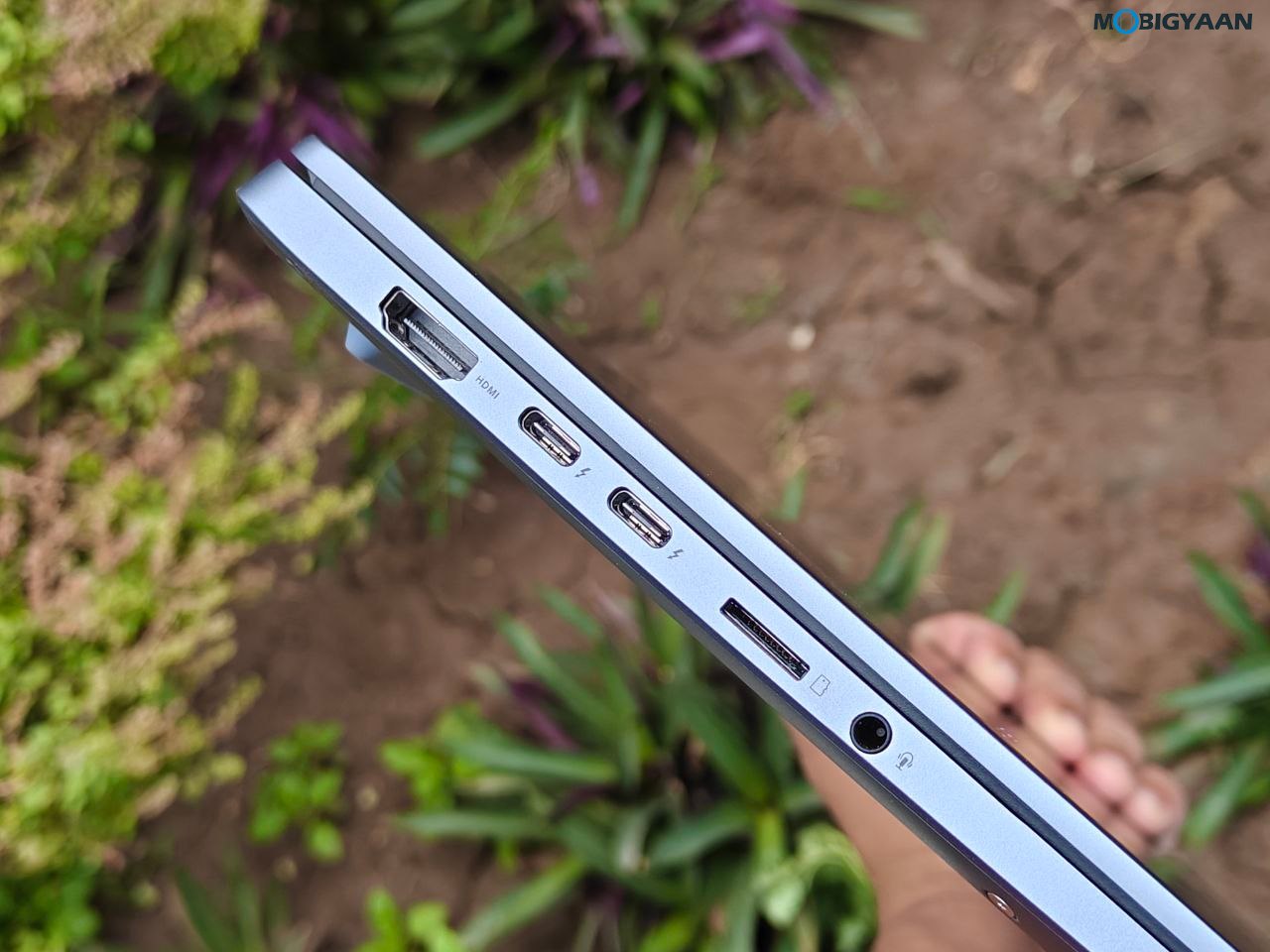 ASUS VIVOBOOK S 14 OLED S5406SA Notebook Review Design Display Build Quality 29