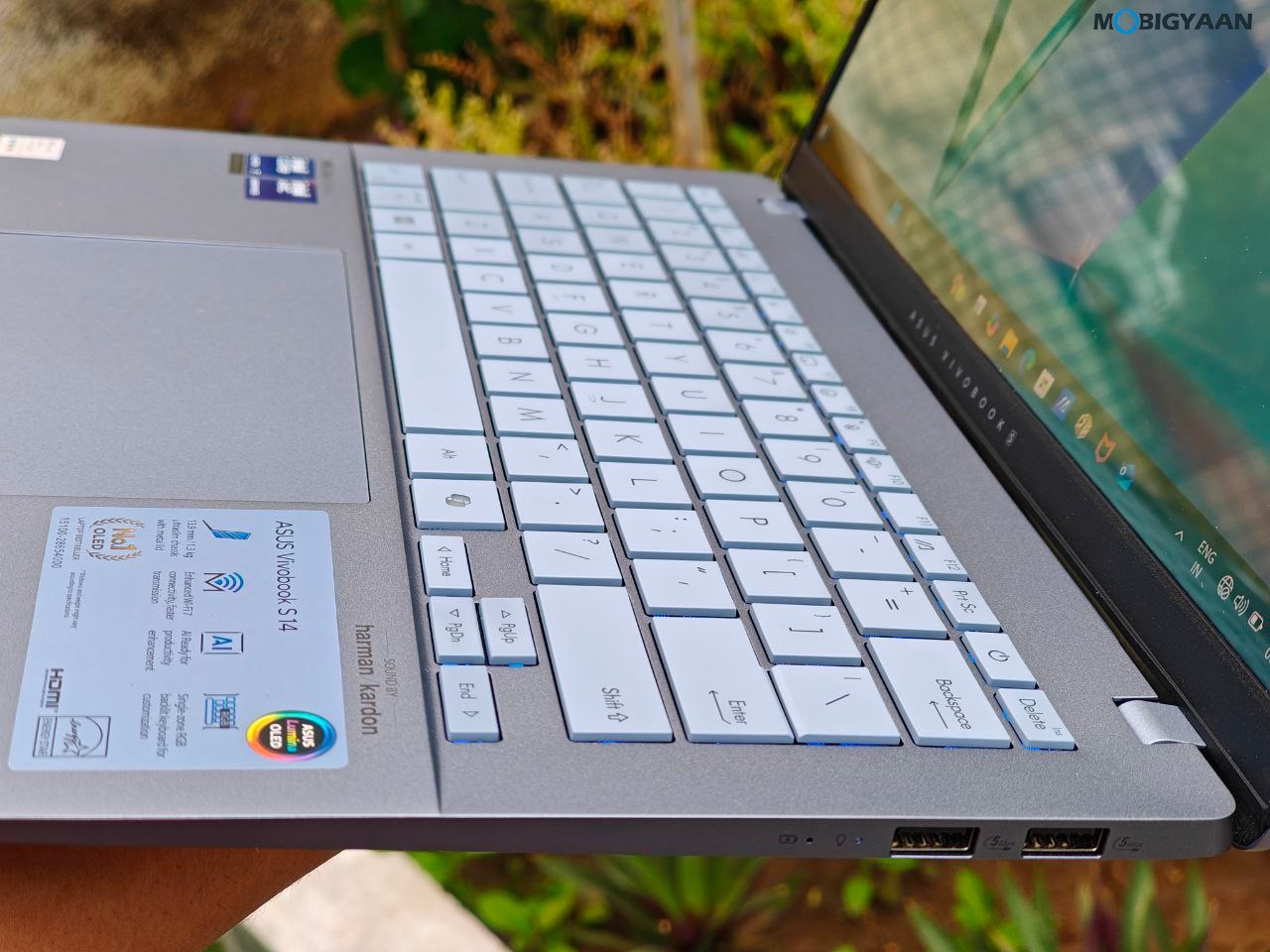 ASUS VIVOBOOK S 14 OLED S5406SA Notebook Review Design Display Build Quality 33