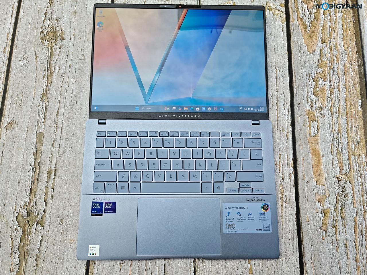 ASUS VIVOBOOK S 14 OLED S5406SA Notebook Review Design Display Build Quality 38