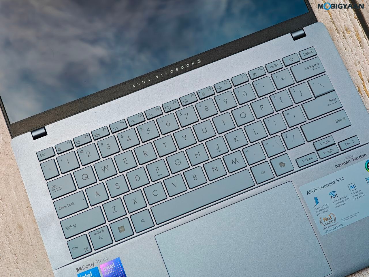 ASUS VIVOBOOK S 14 OLED S5406SA Notebook Review Design Display Build Quality 40