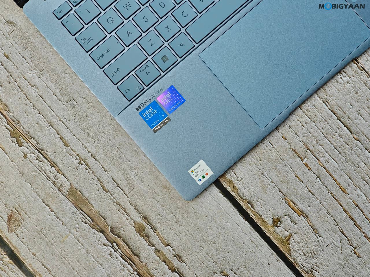 ASUS VIVOBOOK S 14 OLED S5406SA Notebook Review Design Display Build Quality 41
