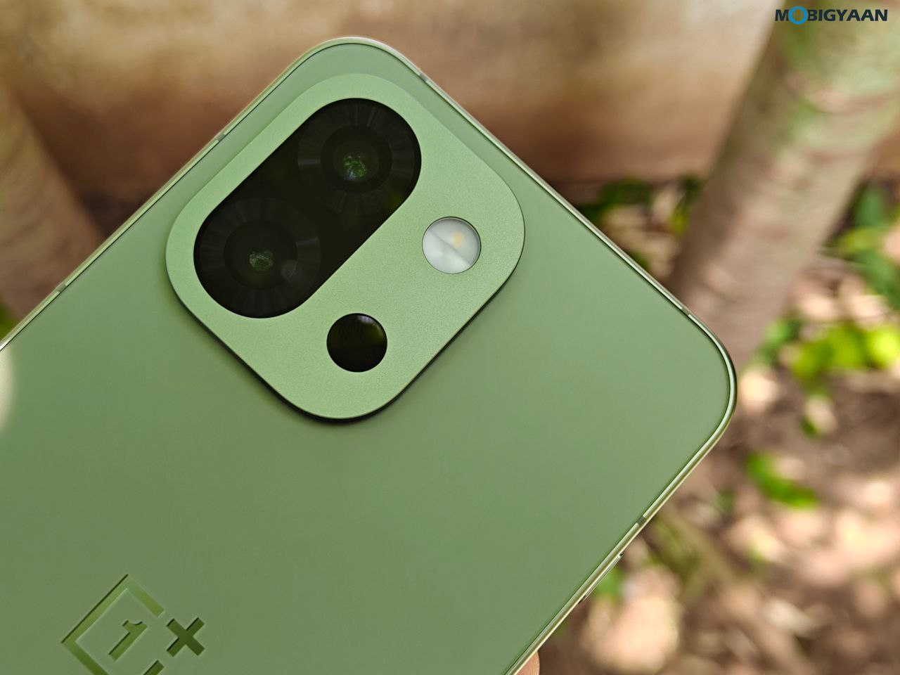 OnePlus 13s Review Design Display Cameras Build Quality 4