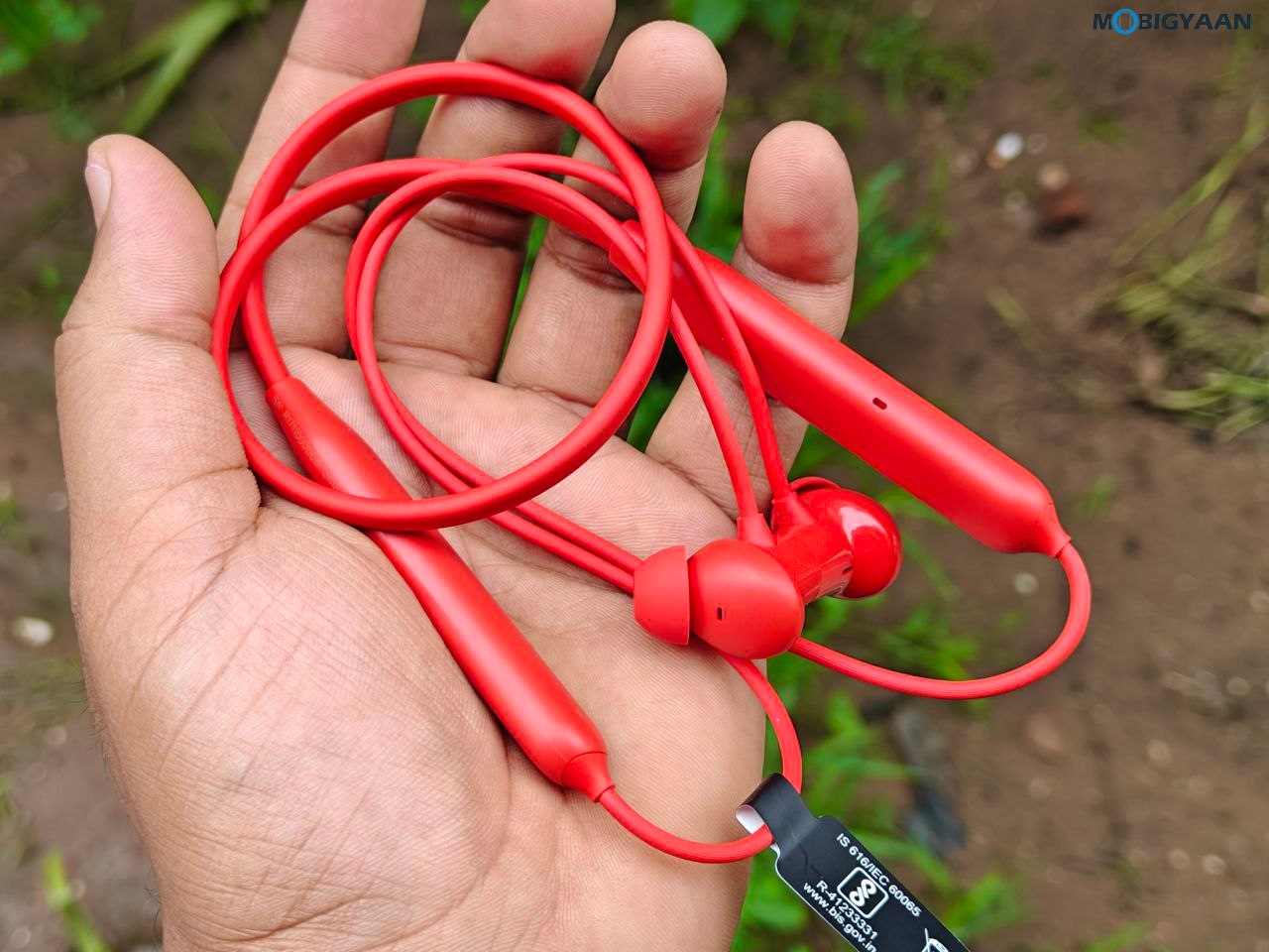 OnePlus Bullets Wireless Z3 Review Design Build Quality 11
