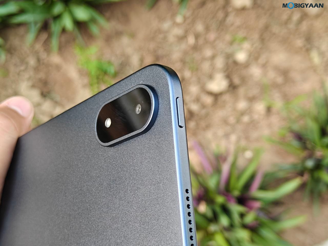 OnePlus Pad 3 Review Design Display Cameras Build Quality 20