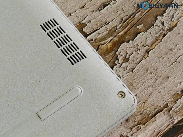 ASUS Vivobook 16 X1607QA Review Design Display Build Quality 19