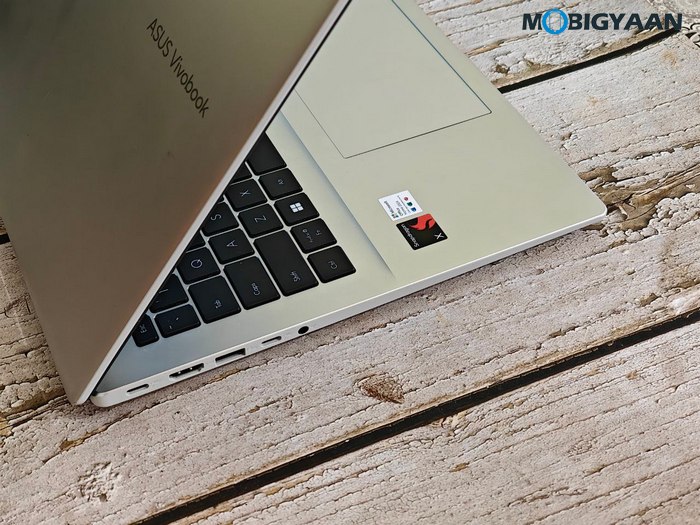 ASUS Vivobook 16 X1607QA Review Design Display Build Quality 8