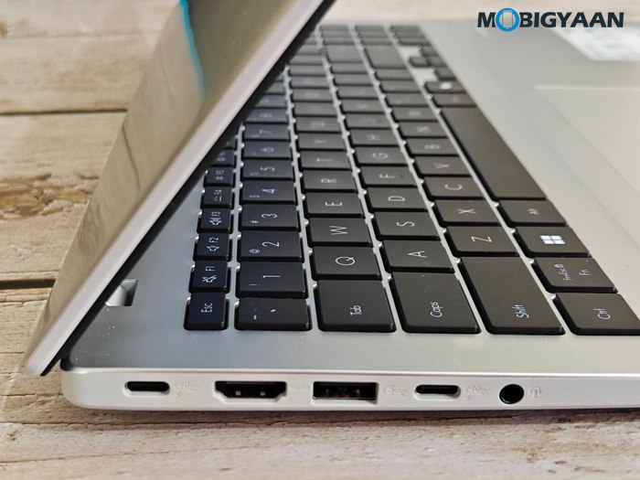 ASUS Vivobook 16 X1607QA Review Design Display Build Quality 9