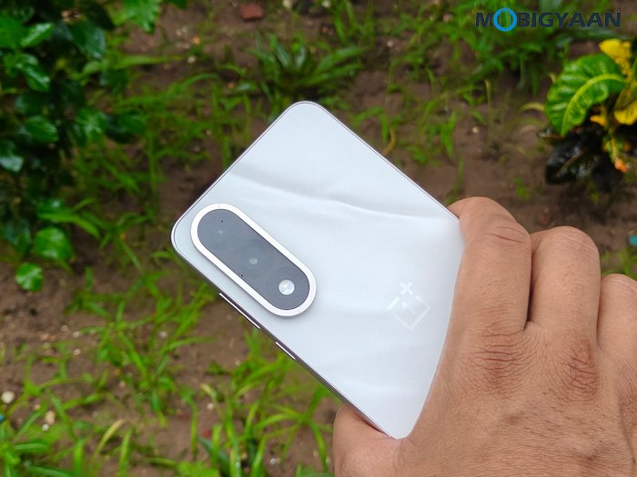 OnePlus Nord 5 Review Design Display Cameras Build Quality 13