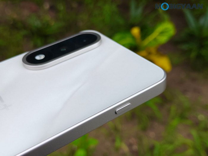 OnePlus Nord 5 Review Design Display Cameras Build Quality 6