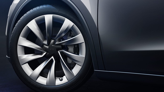 Tesla Model Y Wheel View
