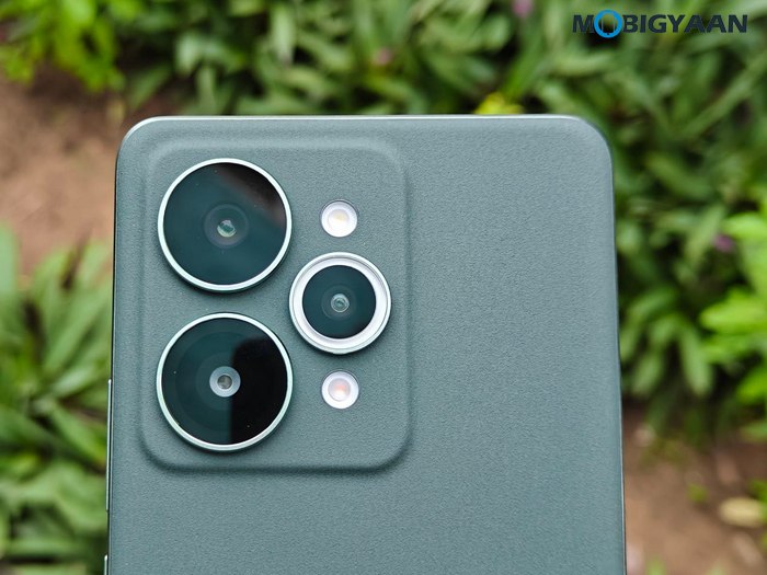 realme 15 Pro 5G Review Design Display Cameras Build Quality 16