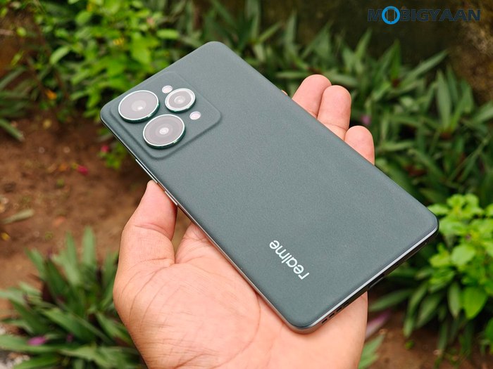 realme 15 Pro 5G Review Design Display Cameras Build Quality 21