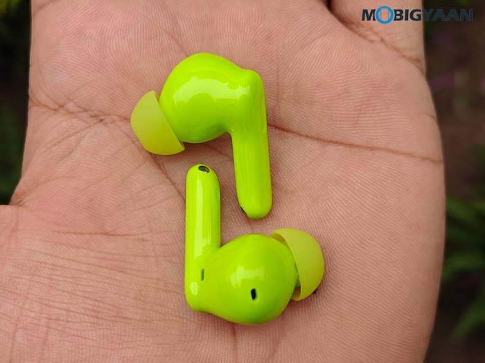 realme Buds T200 Review Design 10