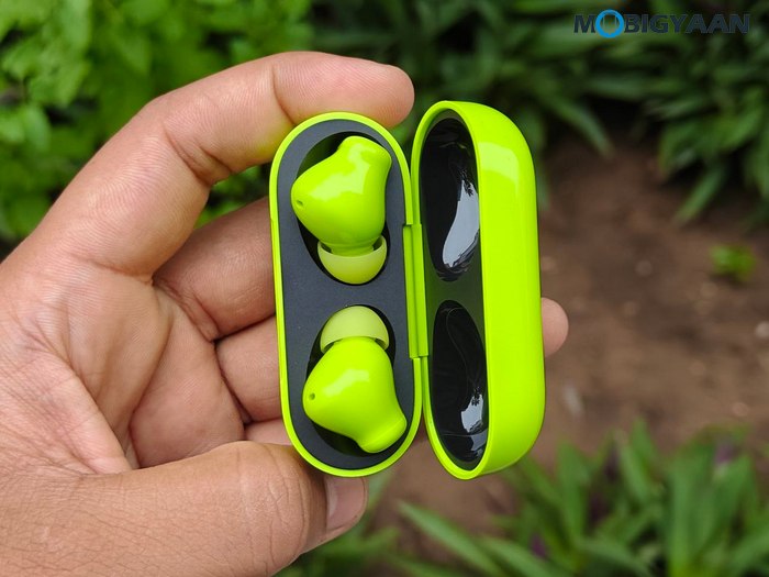 realme Buds T200 Review Design 2