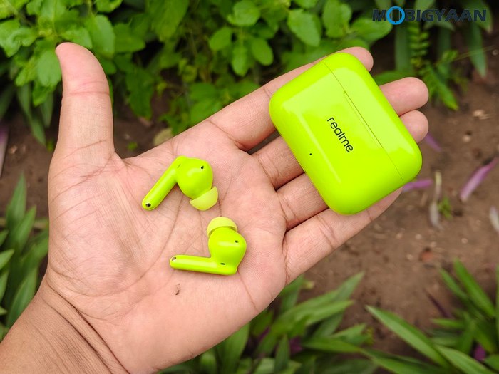 realme Buds T200 Review Design 6