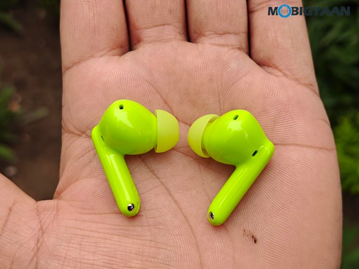 realme Buds T200 Review Design 7