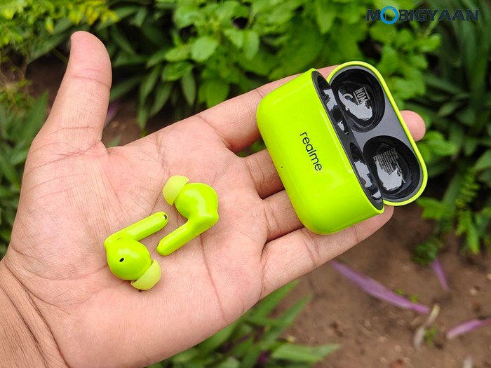 realme Buds T200 Review Design 8
