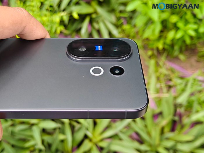 vivo X200 FE Review Design Display Cameras Build Quality 14