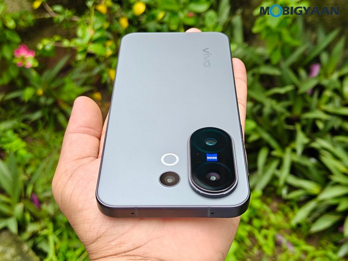 vivo X200 FE Review Design Display Cameras Build Quality 15