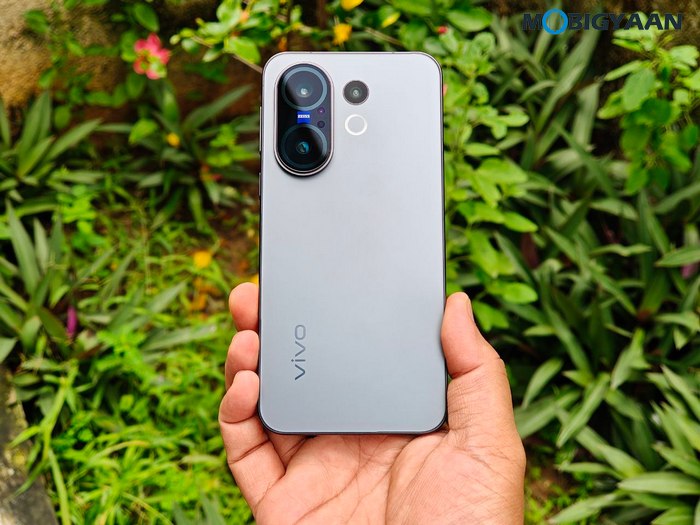 vivo X200 FE Review Design Display Cameras Build Quality 20