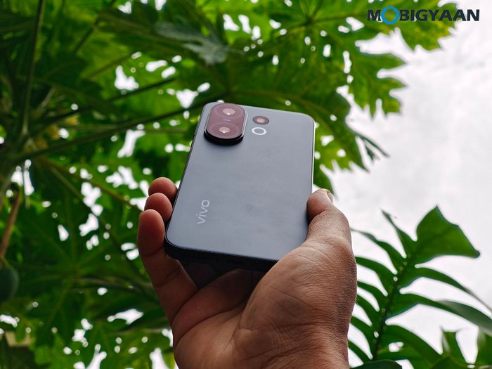 vivo X200 FE Review Design Display Cameras Build Quality 22
