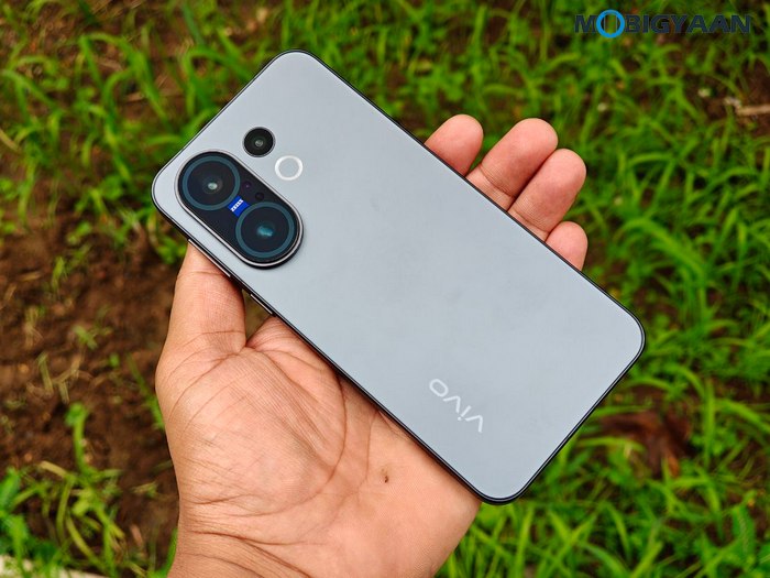vivo X200 FE Review Design Display Cameras Build Quality 3