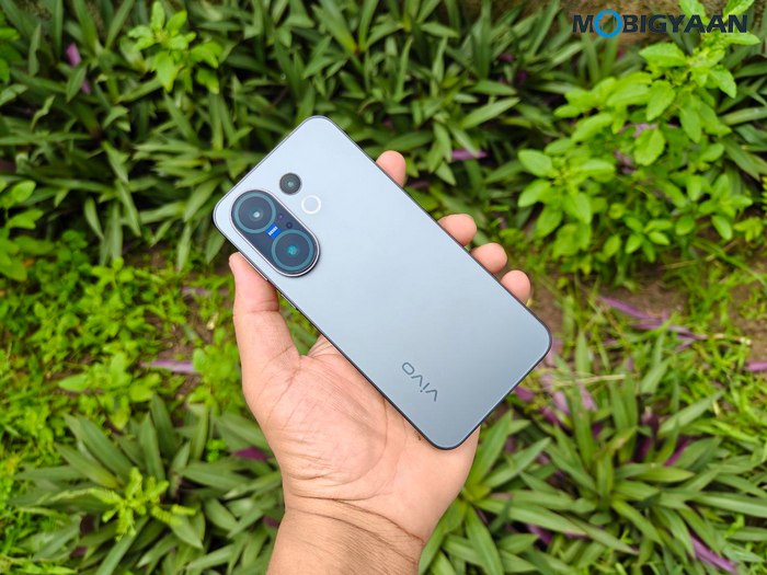 vivo X200 FE Review Design Display Cameras Build Quality 7