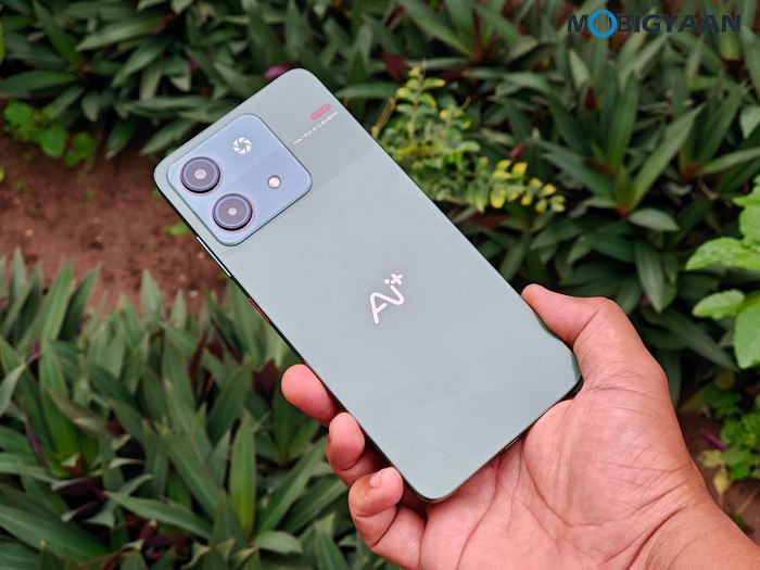 AI Nova 5G Review Design Display Cameras Build Quality 14